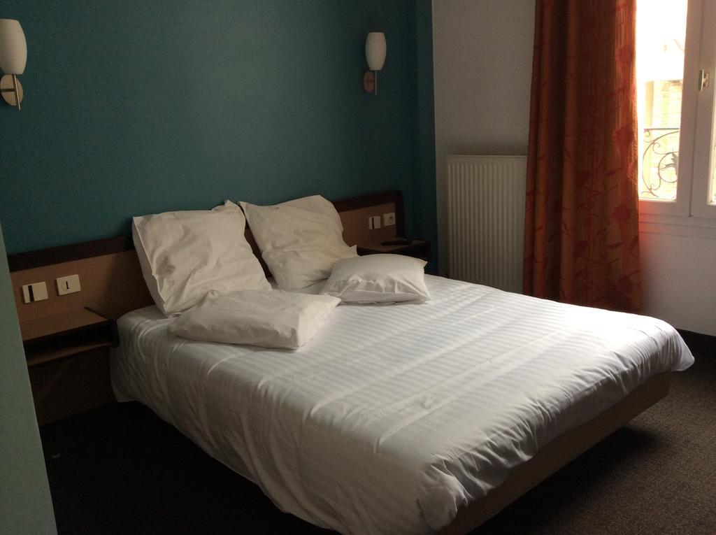 מאלאקוף Hotel De La Place חדר תמונה