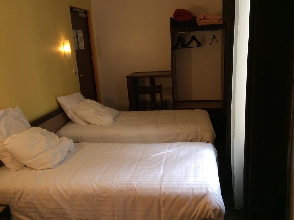 מאלאקוף Hotel De La Place חדר תמונה